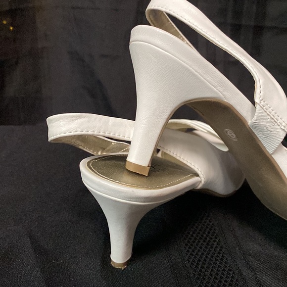 White sling back open toe sandals - Picture 2 of 2